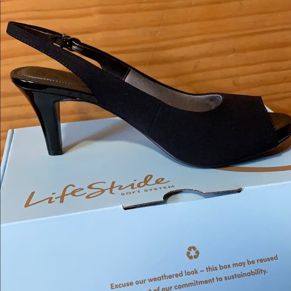 High Heels - Picture 2 of 4